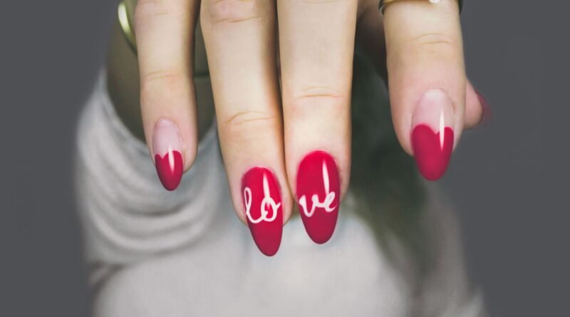 Fall nail art: beautiful autumn nail designs you can create at home